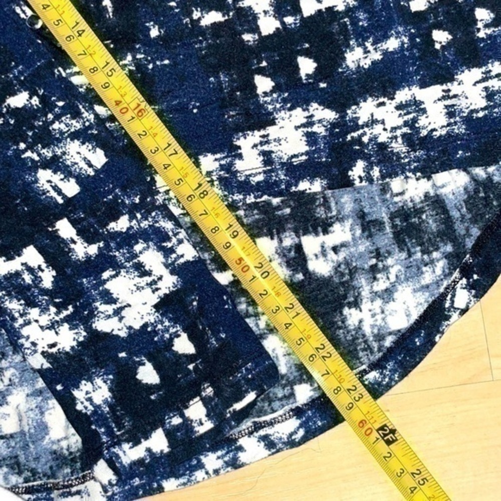 Threads 4 thought longsleeve pullover hoodie S black blue white gently preloved - Picture 6 of 8